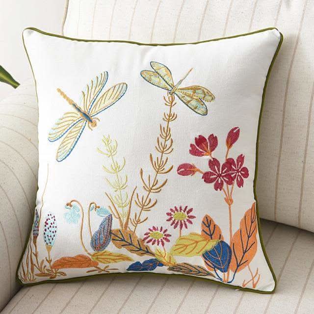 BowLift | Country-Style Embroidered Cushion Cover 45x45 cm