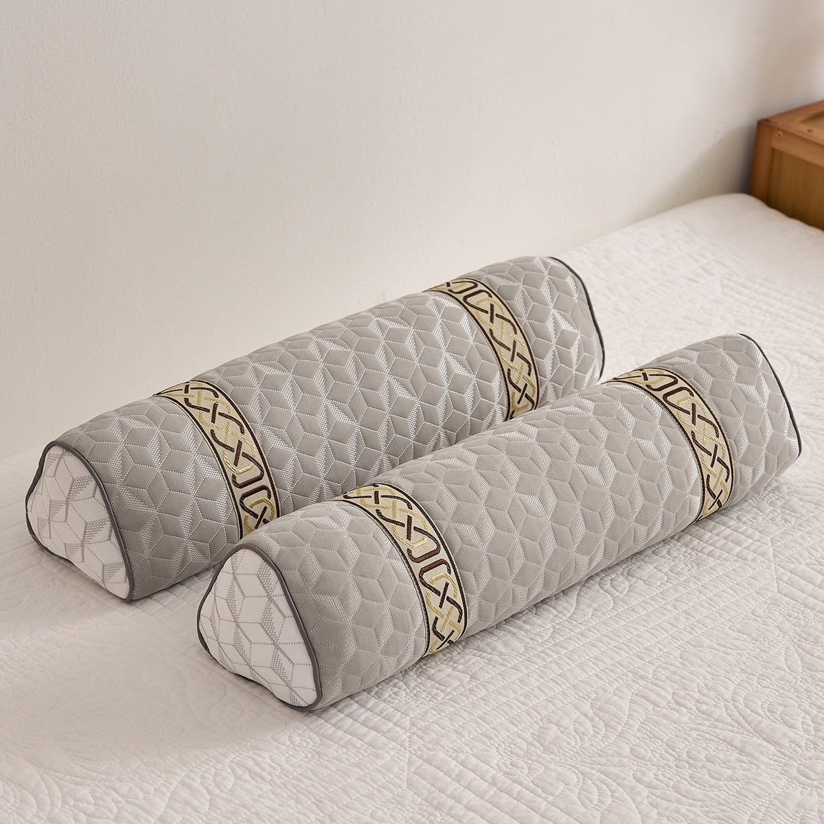 Ergonomic Neck Support Roll with Unique Support Structure Kalsten