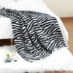 Cozy Knitted Throw Blanket Kalsten