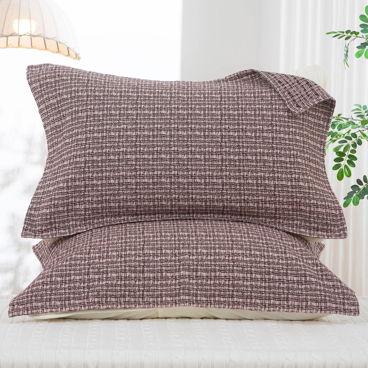 Women's pillowcase with delicate floral motif Kalsten