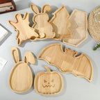 Christmas tree-shaped serving board made of solid wood with carved groove