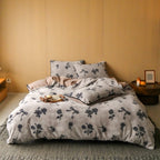 Plush bedding set with floral microfleece quilt cover