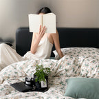 Reversible duvet cover set made of cotton percale with delicate wildflower design and pillowcases
