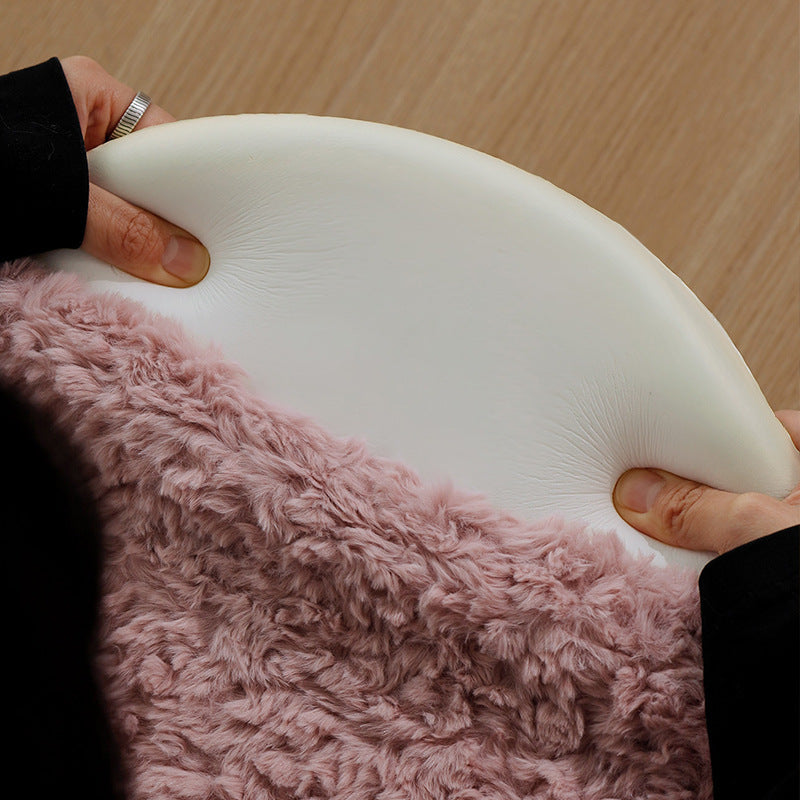 Round seat cushion made of dense artificial fur with comfortable padding and anti-slip base Kalsten