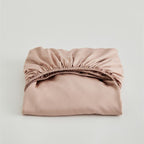 Fitted sheet made of fine cotton satin with extra high skirt and elastic all-around rubber Kalsten
