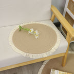 Round rug with fringed design