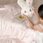 Children's bedding set with embroidered rabbit and rose motif Kalsten