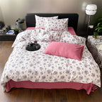 Reversible duvet cover set made of cotton percale with delicate wildflower design and pillowcases