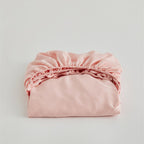 Fitted sheet made of fine cotton satin with extra high skirt and elastic all-around rubber Kalsten