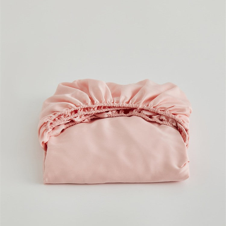 Fitted sheet made of fine cotton satin with extra high skirt and elastic all-around rubber Kalsten