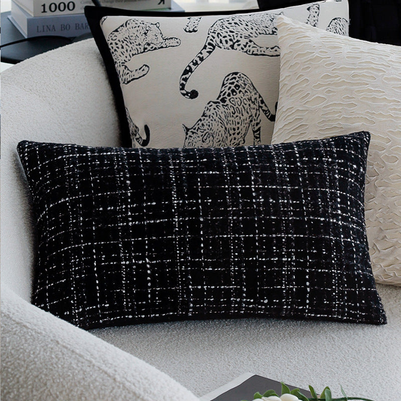 Square Decorative Cushion Cover with Large Wild Animal Jacquard and Velvet Piping Kalsten