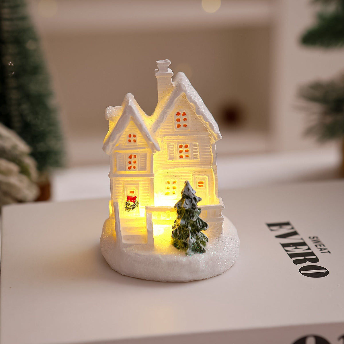 Decorative Christmas Village Kalsten