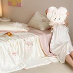 Satin bedding set for children and adolescents with embroidered plush applications Kalsten