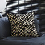 Square decorative cushion made of velvet with relief longitudinal stripes and fringe tassel Kalsten